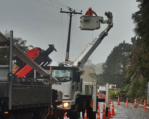 Crews working to reconnect customers during Cyclone Gabrielle