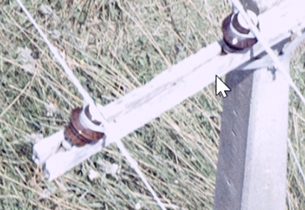 Picture of crossarm with defect